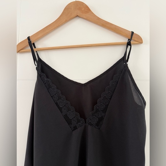 Bundle of 2 SHEIN Lace Tank Tops, size large. - Picture 8 of 15